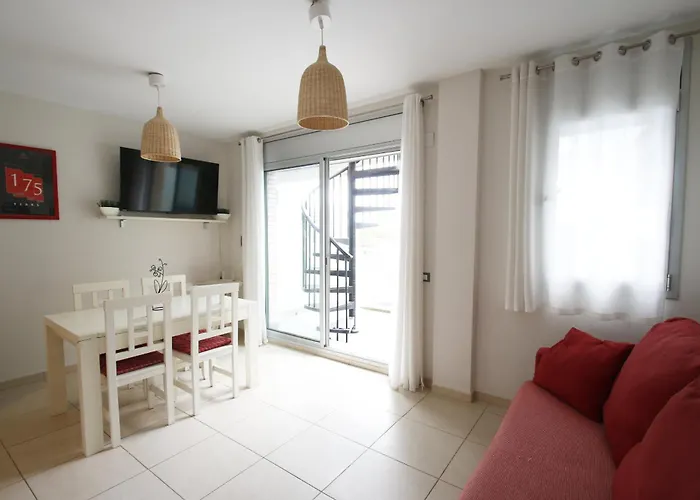 Panoramic 35 By Parc Mont-roig 아파트